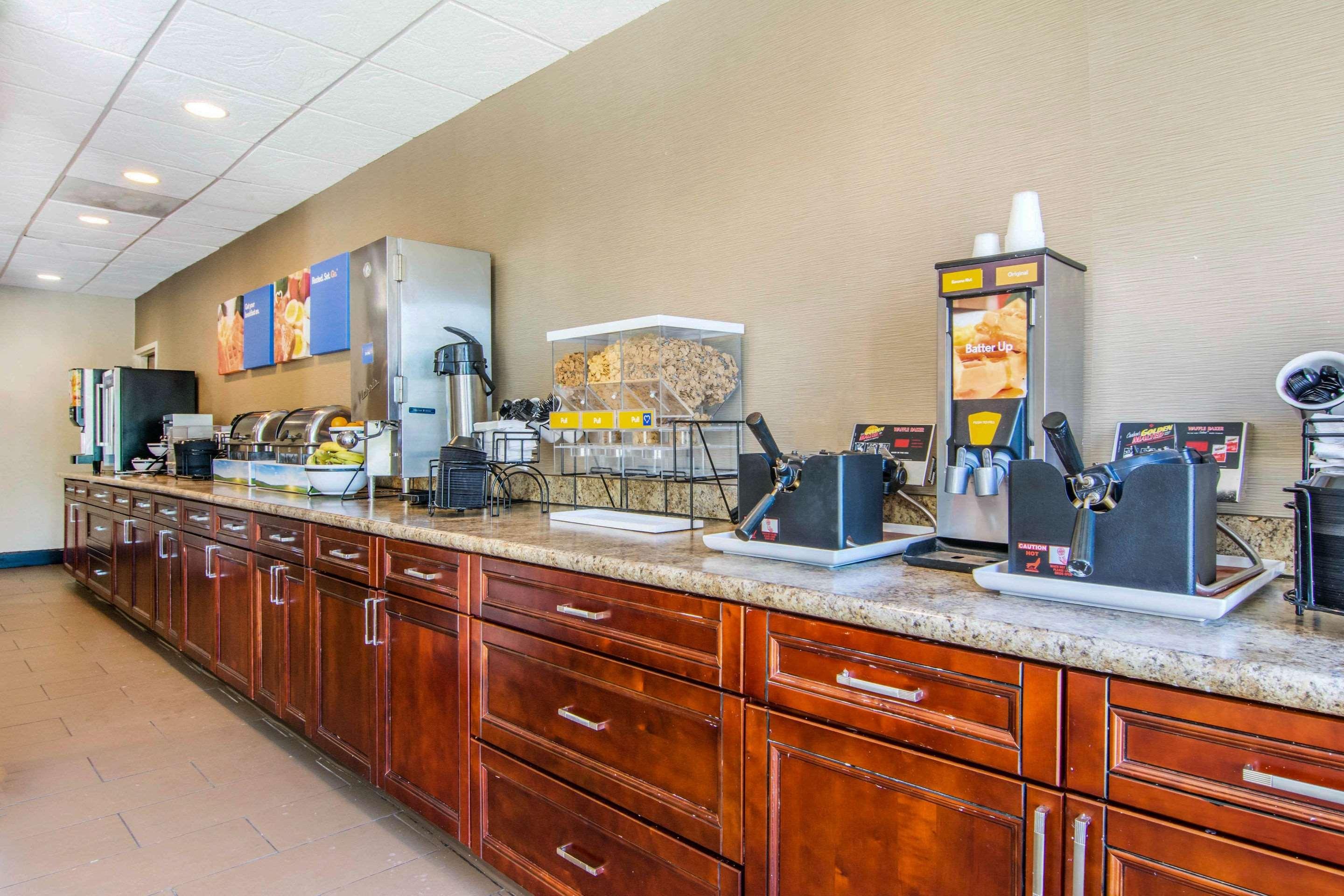 Comfort Inn Atlanta Downtown South Экстерьер фото