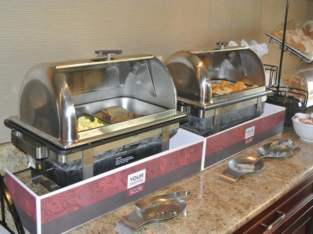Comfort Inn Atlanta Downtown South Экстерьер фото